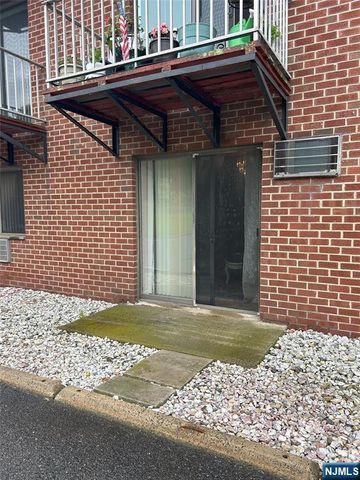 550 Central Avenue 7, Harrison, NJ 07029