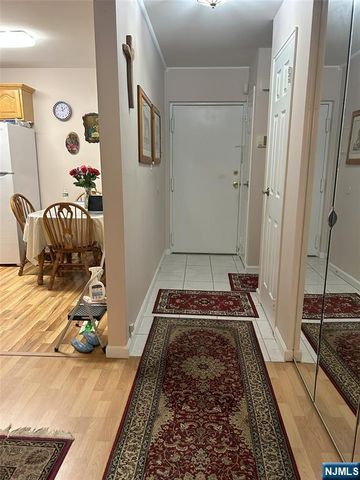 550 Central Avenue 7, Harrison, NJ 07029