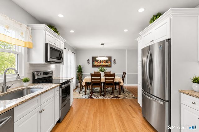 6 Jersey Lane, Norwalk, CT 06851
