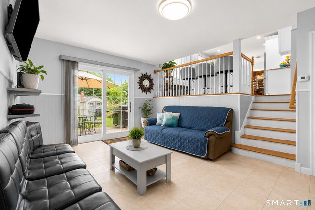 6 Jersey Lane, Norwalk, CT 06851