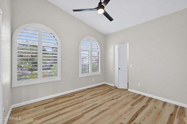 6831 S OAKMONT Drive, Chandler, AZ 85249