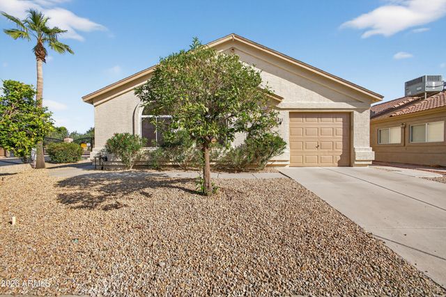 6831 S OAKMONT Drive, Chandler, AZ 85249