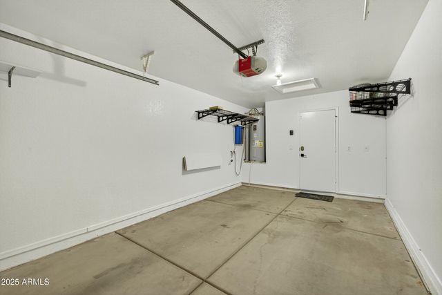 6831 S OAKMONT Drive, Chandler, AZ 85249
