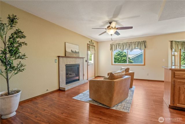 8555 Bender Road, Lynden, WA 98264
