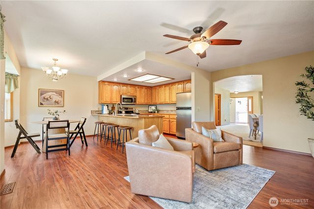 8555 Bender Road, Lynden, WA 98264