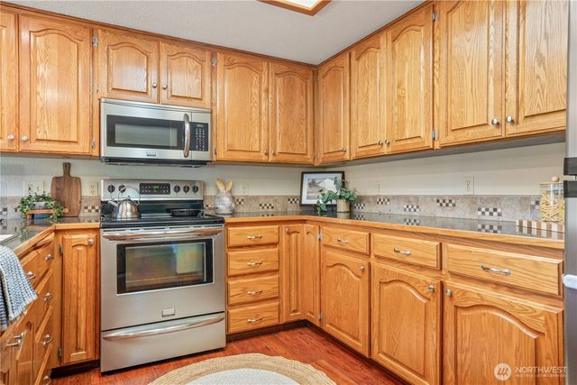 8555 Bender Road, Lynden, WA 98264