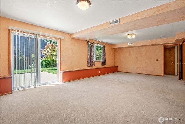 8555 Bender Road, Lynden, WA 98264