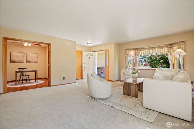 8555 Bender Road, Lynden, WA 98264