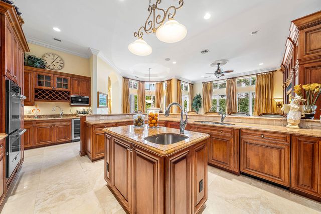 2386 W Maya Palm Drive, Boca Raton, FL 33432