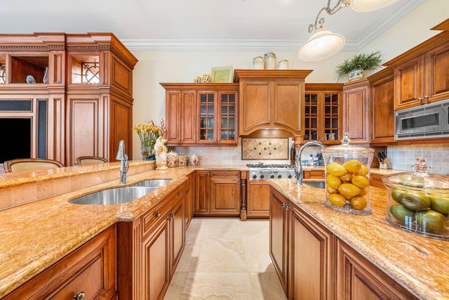 2386 W Maya Palm Drive, Boca Raton, FL 33432