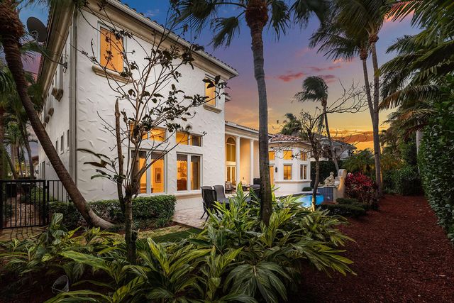 2386 W Maya Palm Drive, Boca Raton, FL 33432