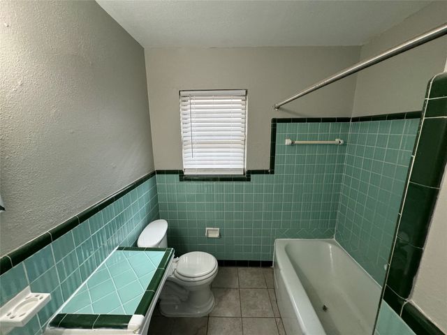 2322 Costa Mesa Drive, Dallas, TX 75228