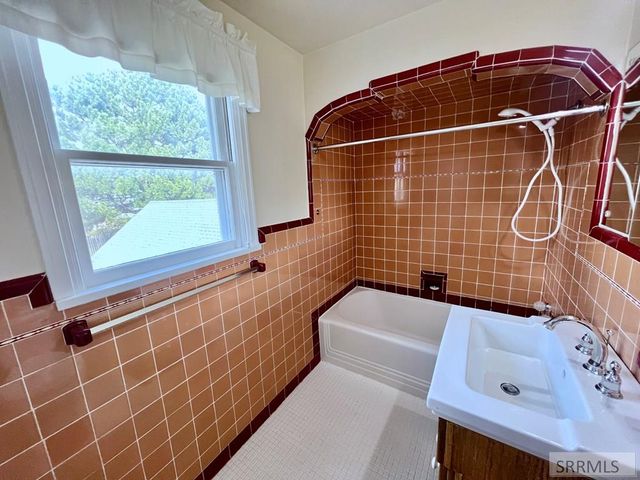 375 E 13th Street, Idaho Falls, ID 83404