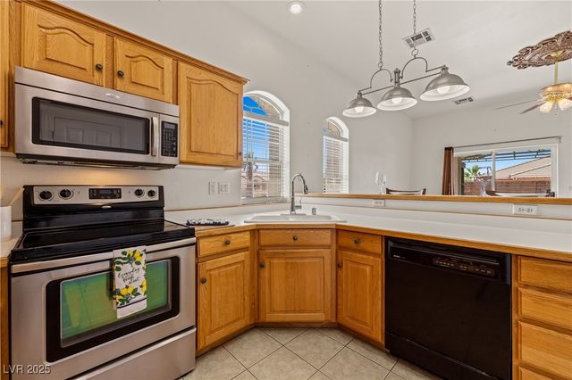 467 Muddy Peak Court, Overton, NV 89040