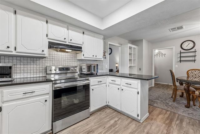 9912 S Country Club Drive, Oklahoma City, OK 73159