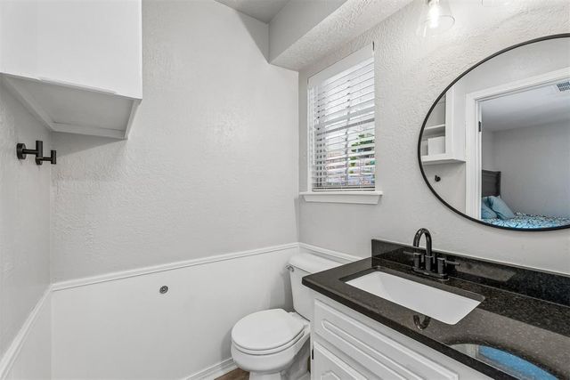 9912 S Country Club Drive, Oklahoma City, OK 73159