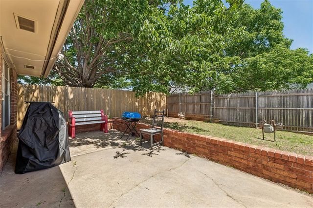 9912 S Country Club Drive, Oklahoma City, OK 73159