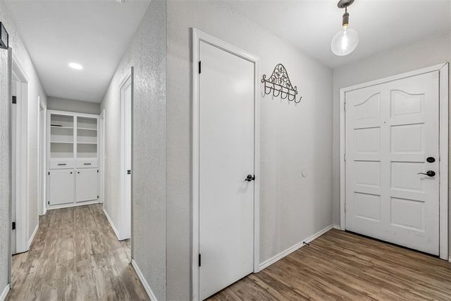 9912 S Country Club Drive, Oklahoma City, OK 73159