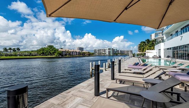 4010 S Ocean Drive R1006, Hollywood, FL 33019