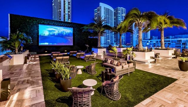 4010 S Ocean Drive R1006, Hollywood, FL 33019