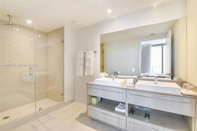 4010 S Ocean Drive R1006, Hollywood, FL 33019