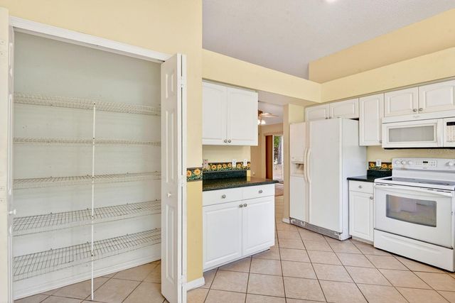 4913 72ND COURT E, Bradenton, FL 34203