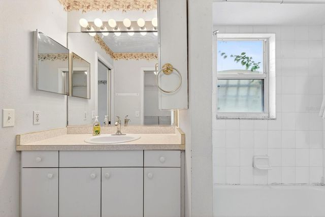 4913 72ND COURT E, Bradenton, FL 34203