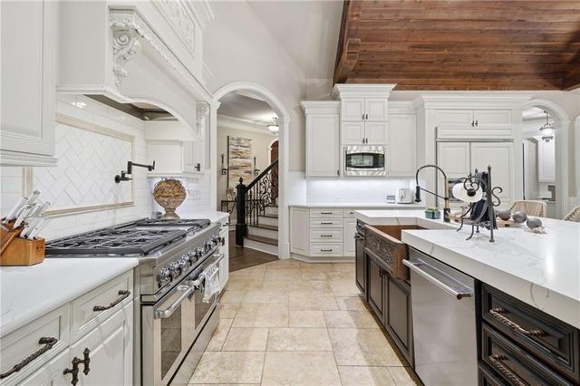 521 Gold Shore Lane, Canton, GA 30114