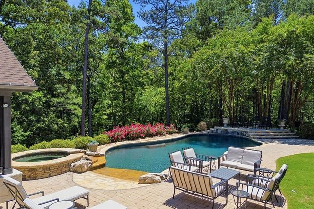 521 Gold Shore Lane, Canton, GA 30114