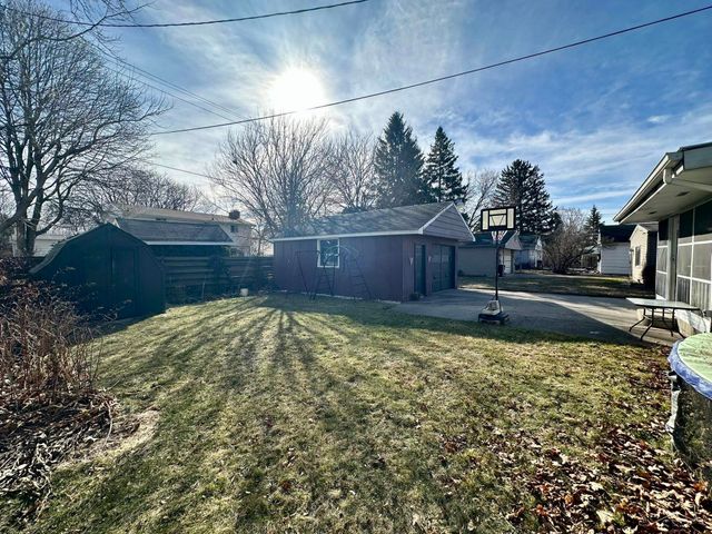 2456 Barnard Street, Saginaw, MI 48602