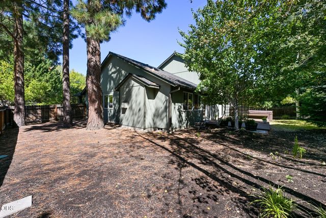 61324 Stardrift Drive, Bend, OR 97702