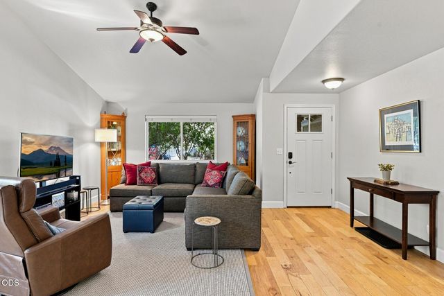 61324 Stardrift Drive, Bend, OR 97702