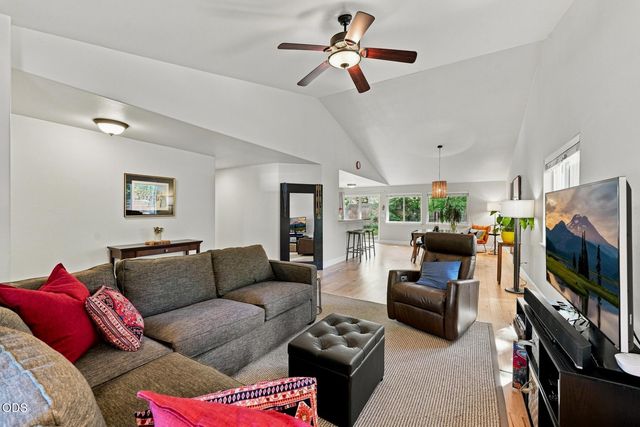 61324 Stardrift Drive, Bend, OR 97702