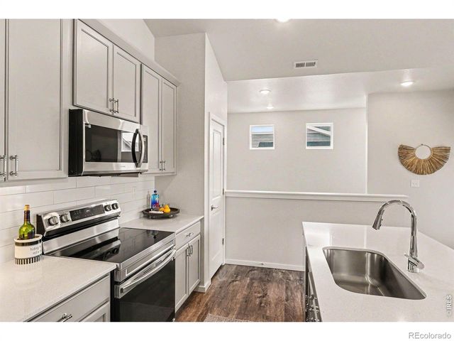 1788 Iron Wheel Drive 1, Windsor, CO 80550