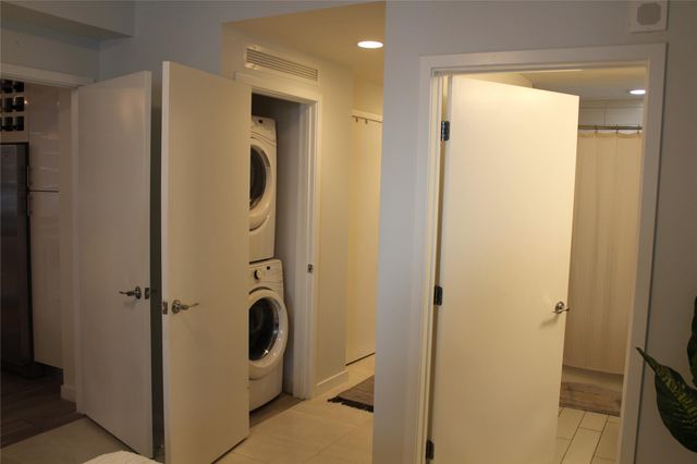 999 SW 1st Ave 3301, Miami, FL 33130