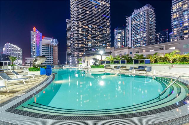 999 SW 1st Ave 3301, Miami, FL 33130