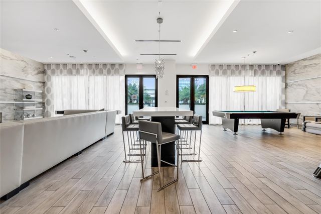 999 SW 1st Ave 3301, Miami, FL 33130