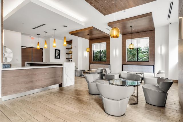 999 SW 1st Ave 3301, Miami, FL 33130