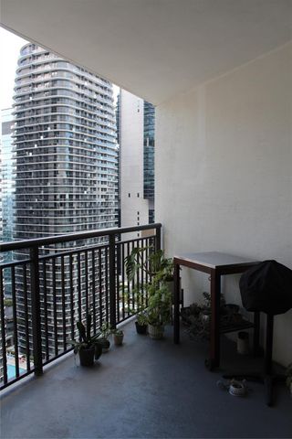 999 SW 1st Ave 3301, Miami, FL 33130