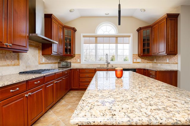 78 Moore Road, Hopewell Junction, NY 12533