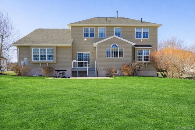 78 Moore Road, Hopewell Junction, NY 12533