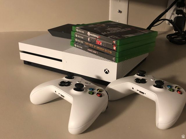 8234 S WASATCH GROVE LN, Salt Lake City, UT 84121