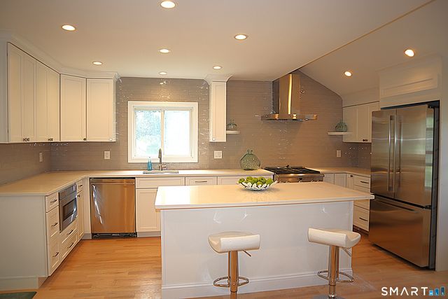 1964 North Benson Road, Fairfield, CT 06824