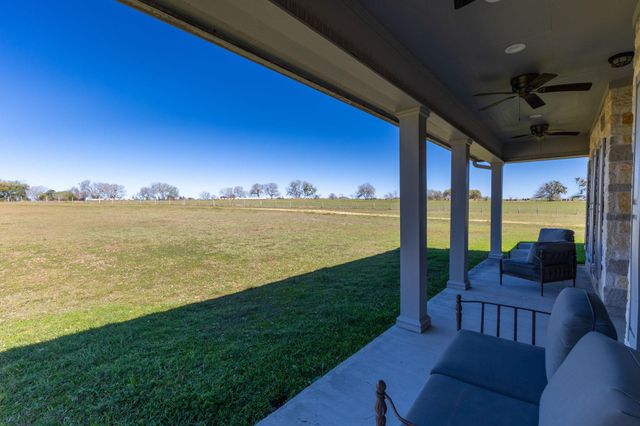 1797 County Road 261, Moulton, TX 77975