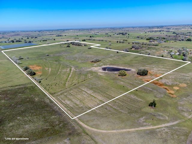 1797 County Road 261, Moulton, TX 77975