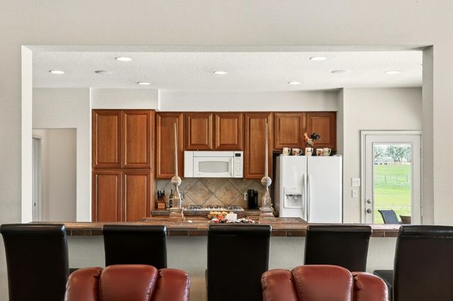 1797 County Road 261, Moulton, TX 77975