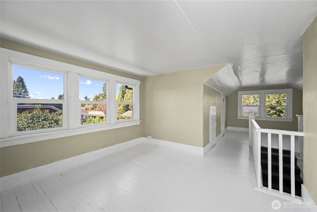 1502 E Maplewood Avenue, Bellingham, WA 98225