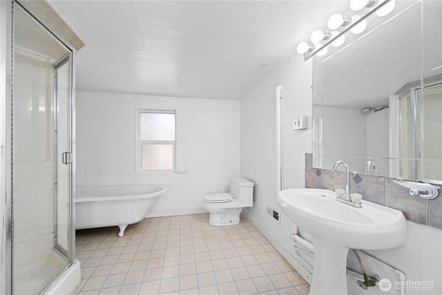 1502 E Maplewood Avenue, Bellingham, WA 98225
