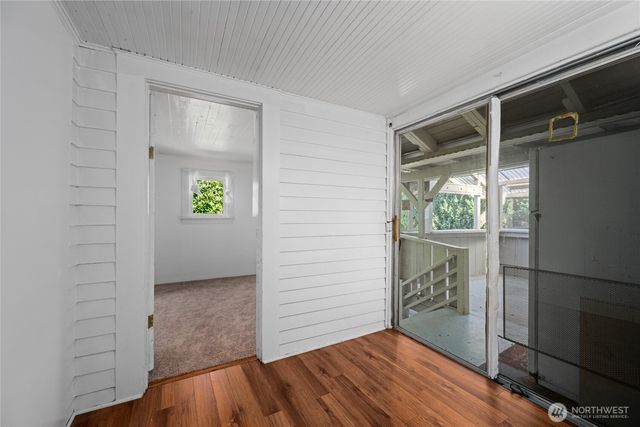 1502 E Maplewood Avenue, Bellingham, WA 98225