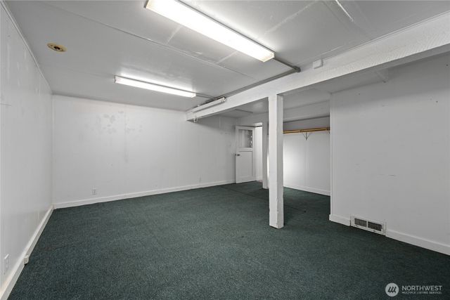 1502 E Maplewood Avenue, Bellingham, WA 98225